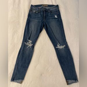 Joe’s Jeans Women Size 27 distressed jean